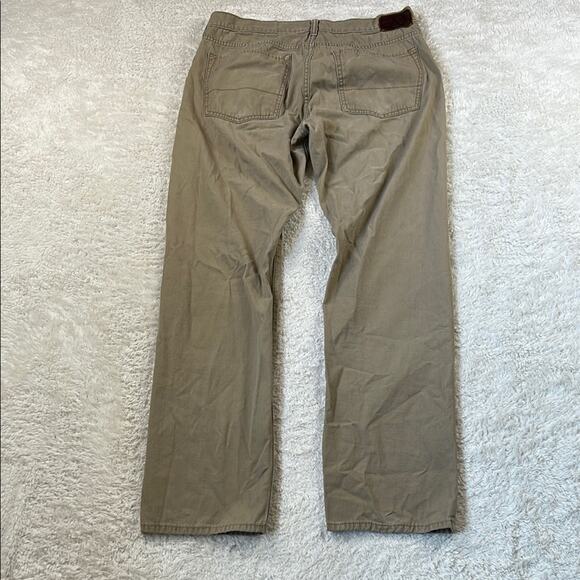 Dockers khaki pants in 5 pocket jean cut, size 33x32 - Picture 3 of 10